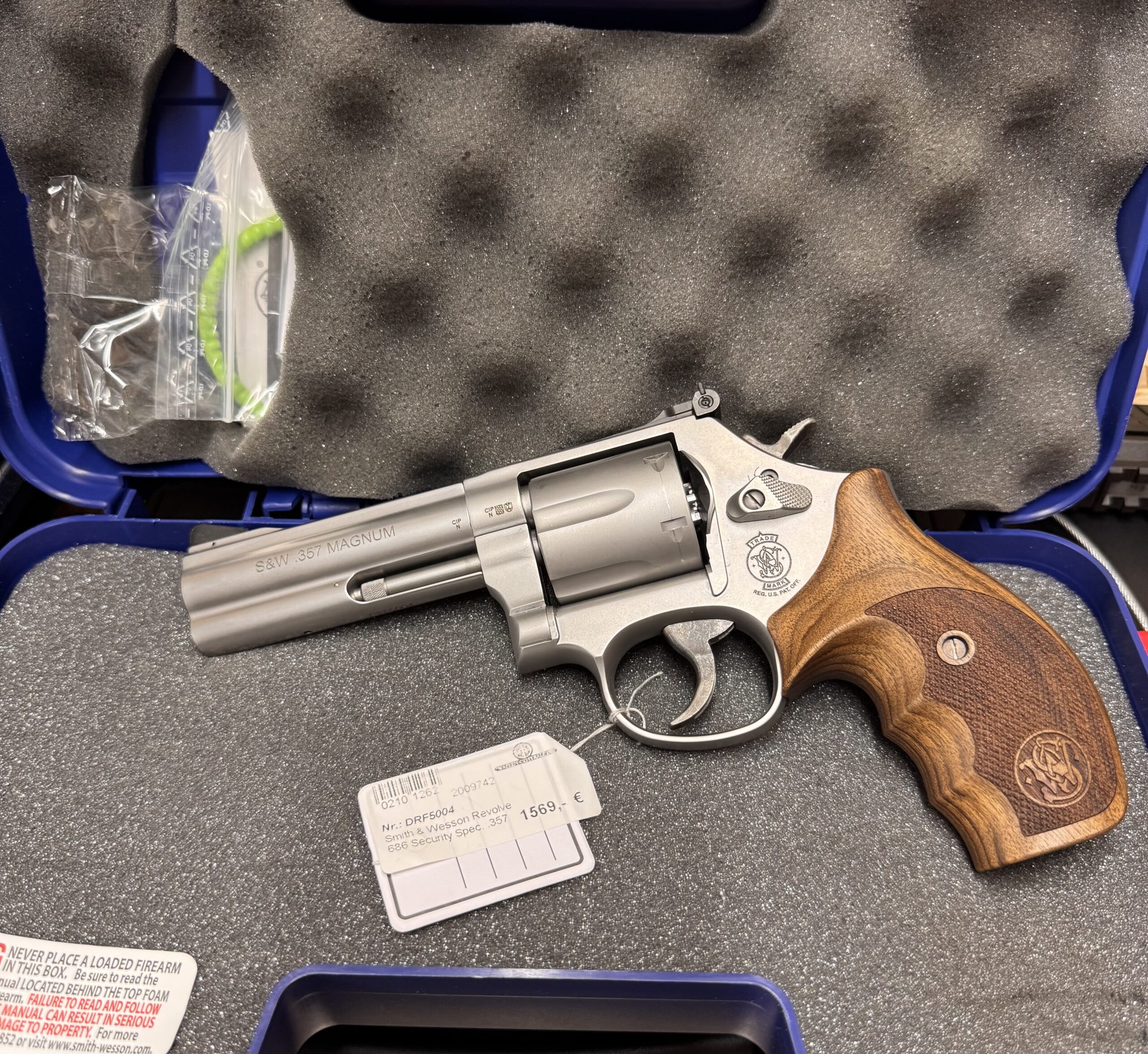 Smith & Wesson 357 Magnum 686 Security Spec.